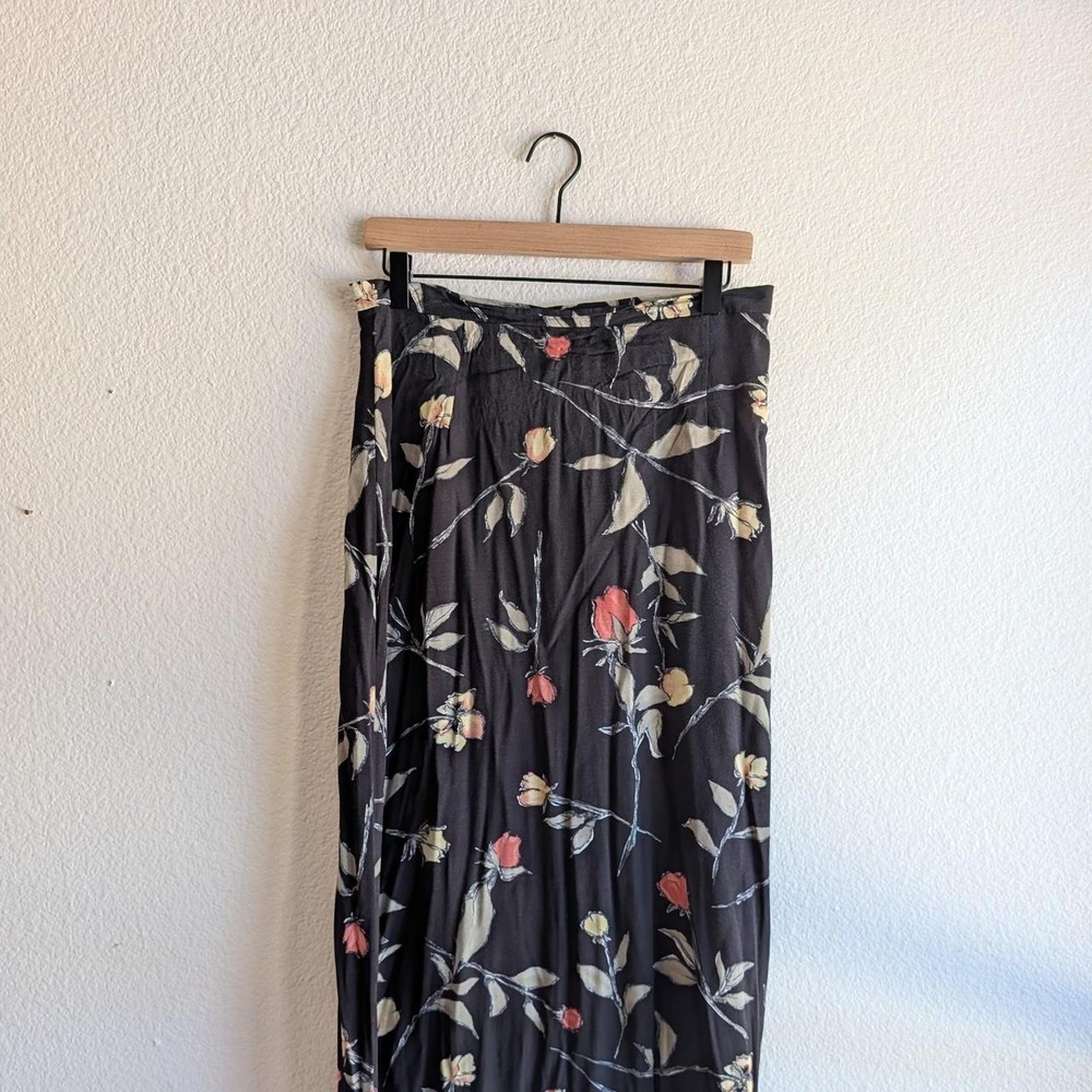 Vintage Black floral tulip rayon midi skirt with red, beige, and white flowers